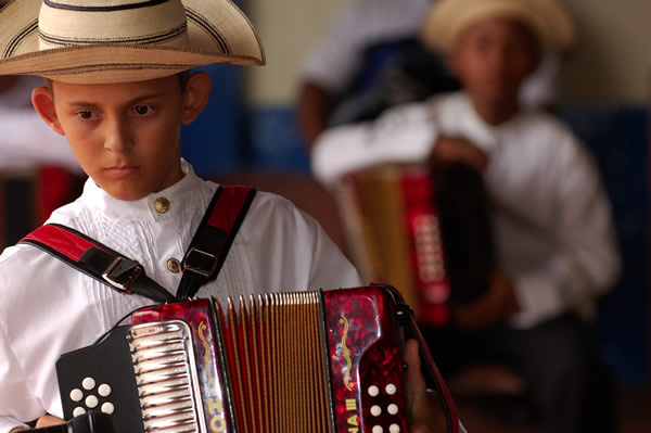 Panama's traditions are kept alive in music and dress