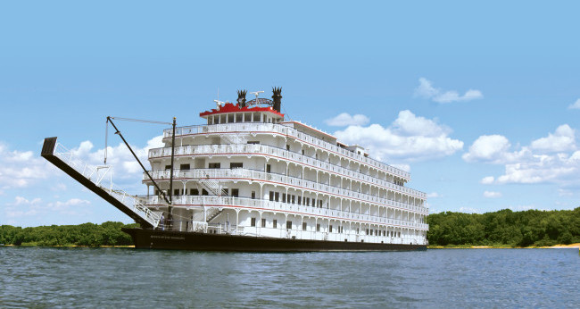 American Cruise Lines' Queen of the Mississippi.
