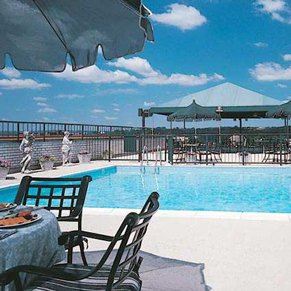 Rooftop pool at the Embassy Row Hotel. (Photo courtesy of Destination Hotels & Resorts.)