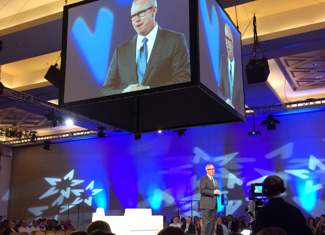 Terry Dale, CEO and president of USTOA, speaking at general session.