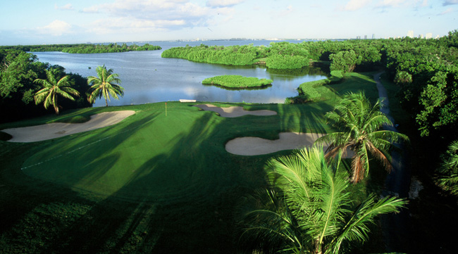 Guests who participate in Viceroy Miami's Stay 'N Play package receive a round of 18 holes at the nearby Crandon Golf at Key Biscayne.