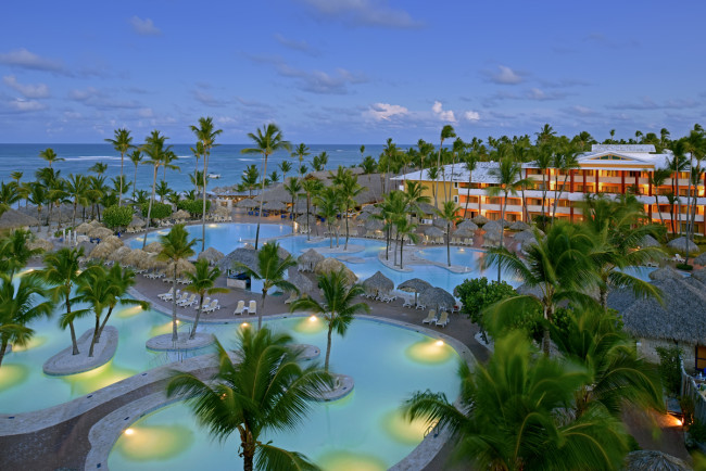Spring Steals And Summer Hotel Deals Recommend The Main Pool At Iberostar Punta Cana In Dominican Republic