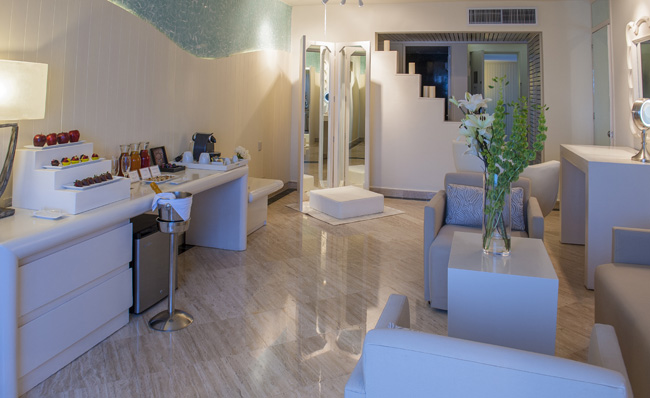 Oasis Hotels & Resorts' new Bridal Suite.