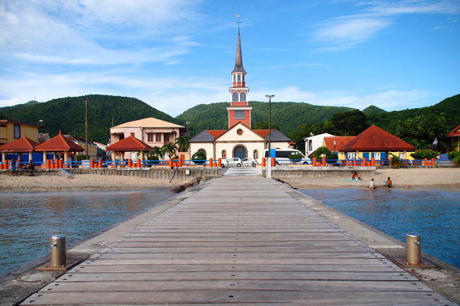 Views of Grande Anse d'Arlet. (Photo courtesy of Martinique Tourism Authority)