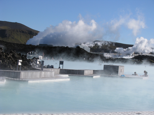 This Black Friday/Cyber Monday, Collette iss offering up to $2,300 off per couple ($1,150 pp) on most tours, including Iceland.