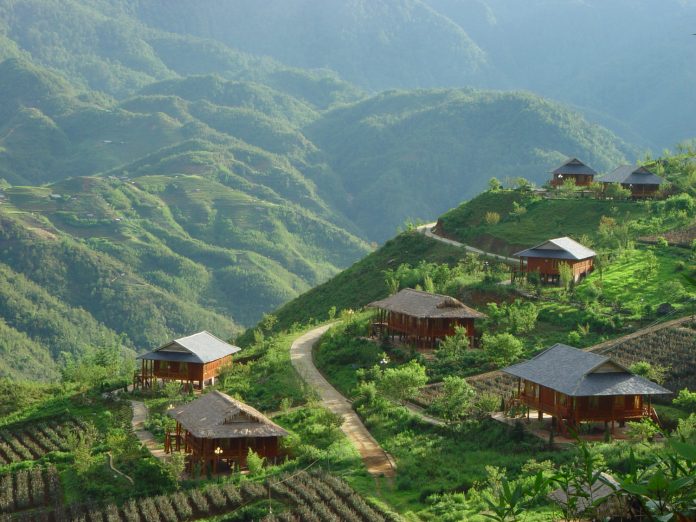 Pacific Holidays’ Vietnam FAM explores the five different cities in Vietnam by foot, boat and train.