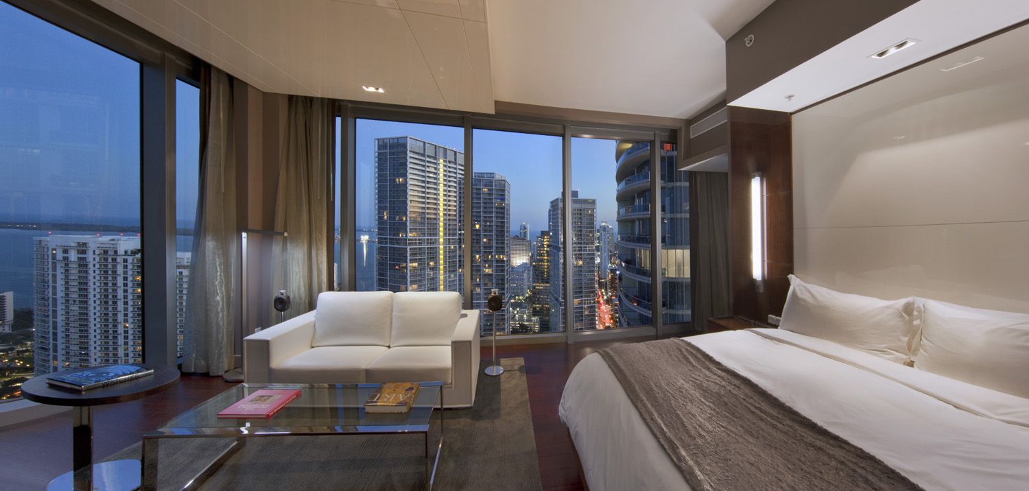Deluxe Bayview Corner Room