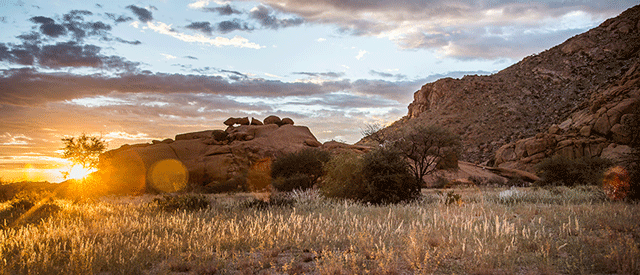 Your clients can enjoy sunsets like this on a Bush Whisper Expeditions safari
