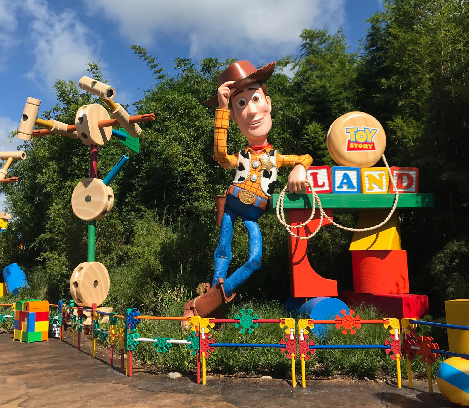 Eye On The World: Toy Story Land - Recommend